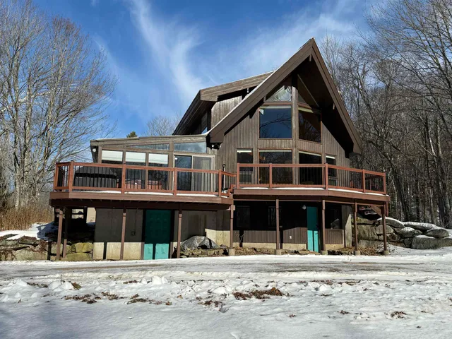 $550,000 | 852 Sawyer Hill Road, Mount Holly, VT 05758