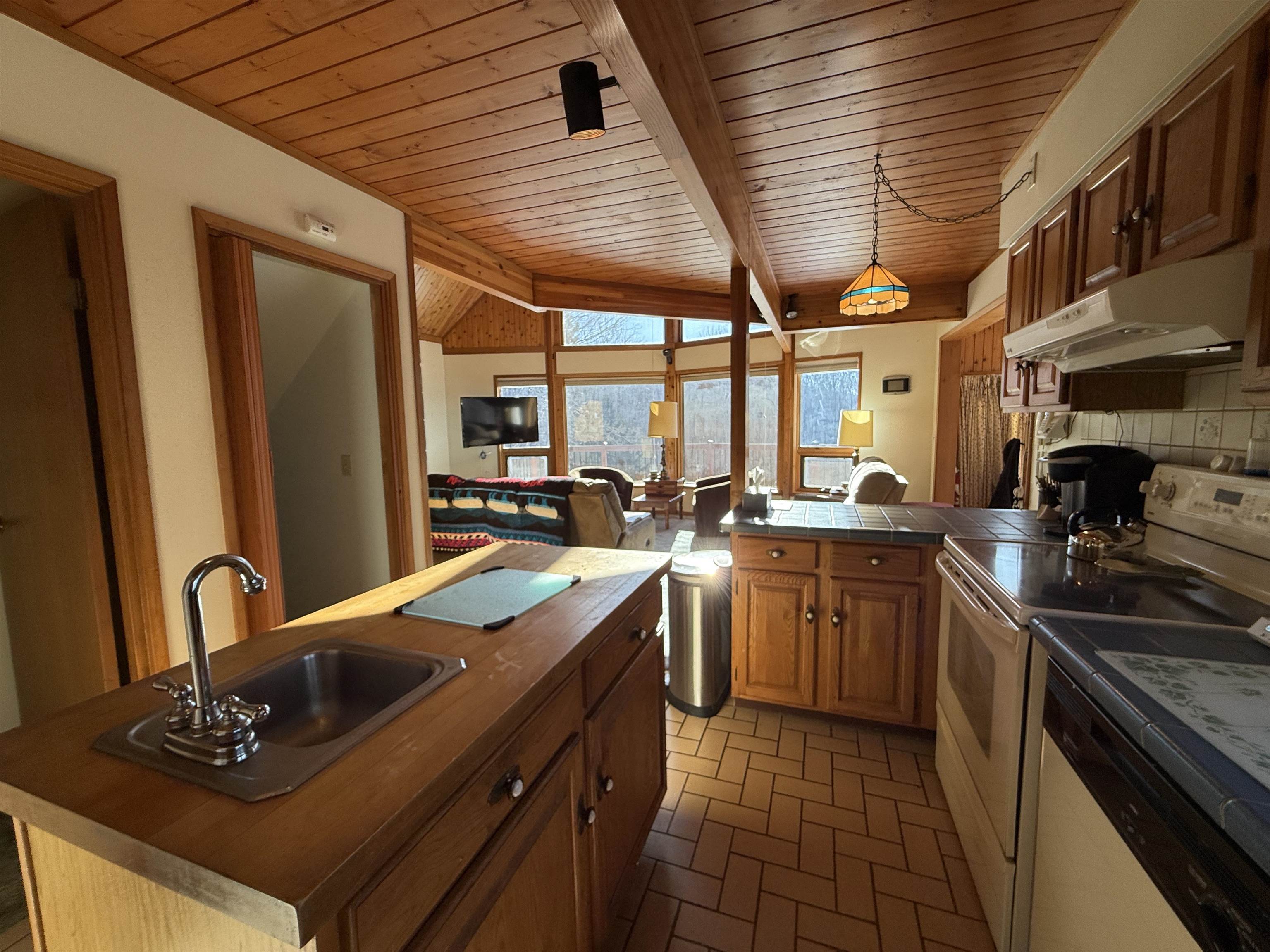 852 Sawyer Hill Road Mount Holly, VT 05758 - Photo 25 of 51