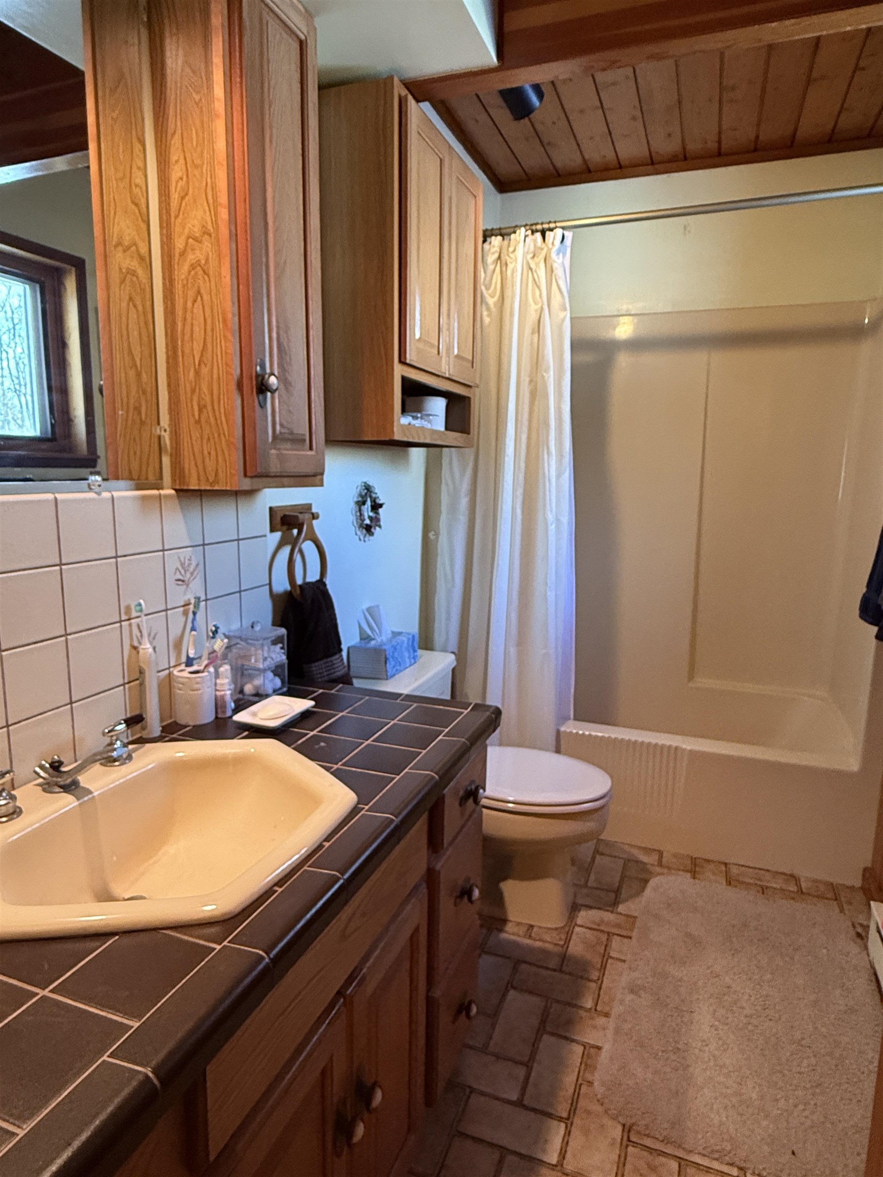 852 Sawyer Hill Road Mount Holly, VT 05758 - Photo 28 of 51