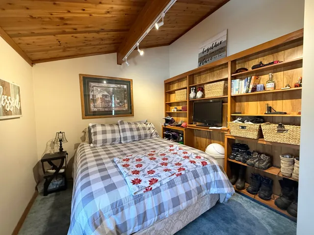 $550,000 | 852 Sawyer Hill Road, Mount Holly, VT 05758