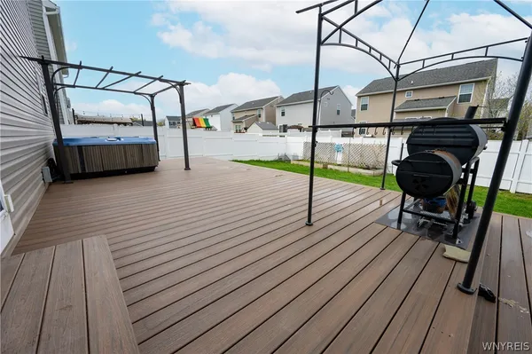 $399,900 | 16 Stelle Street, Hamburg, NY 14075