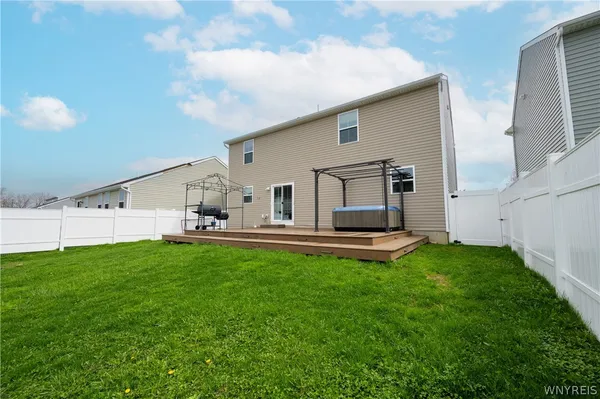 $399,900 | 16 Stelle Street, Hamburg, NY 14075