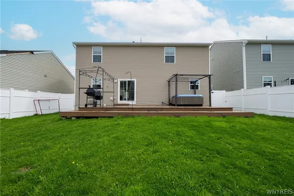 $399,900 | 16 Stelle Street, Hamburg, NY 14075