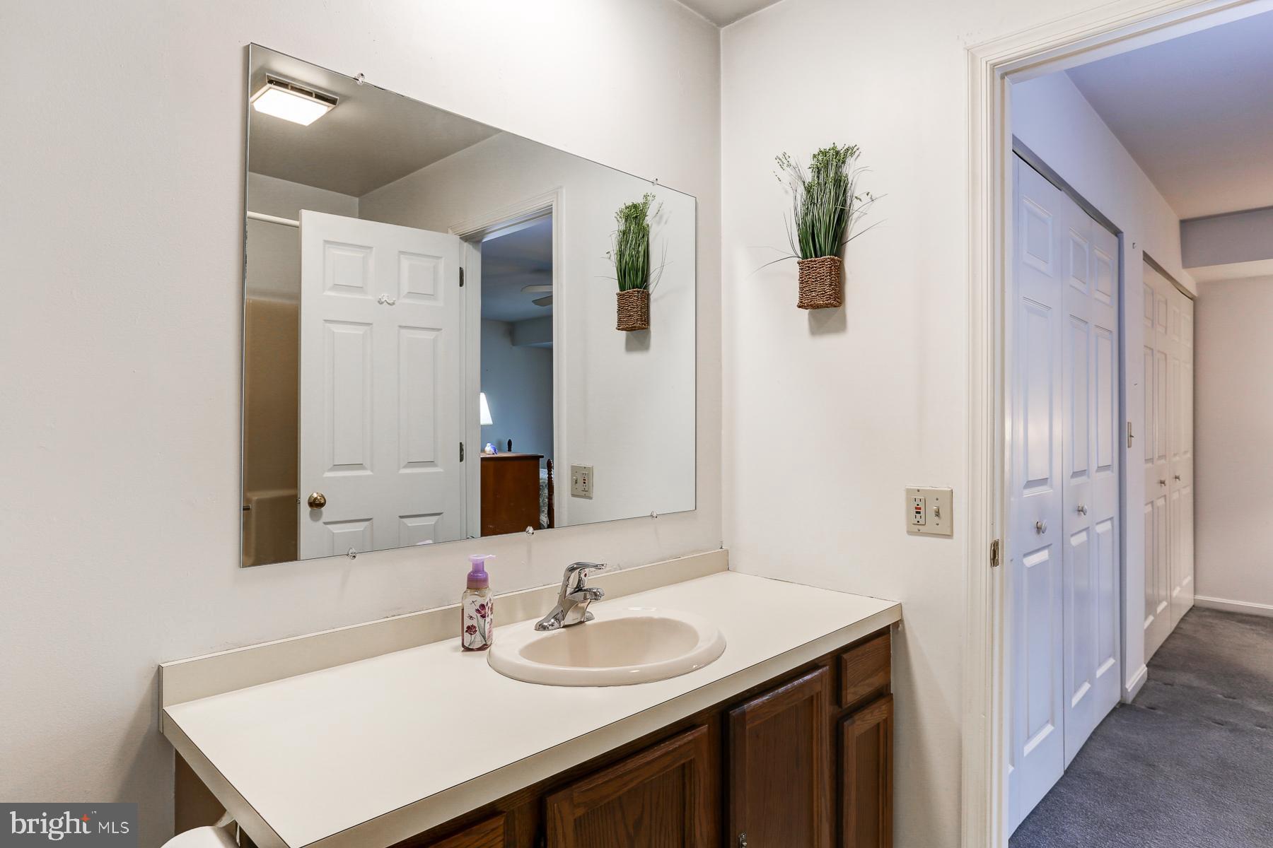 1959 Wexford Road Palmyra, PA 17078 - Photo 24 of 34 first floor full bathroom
