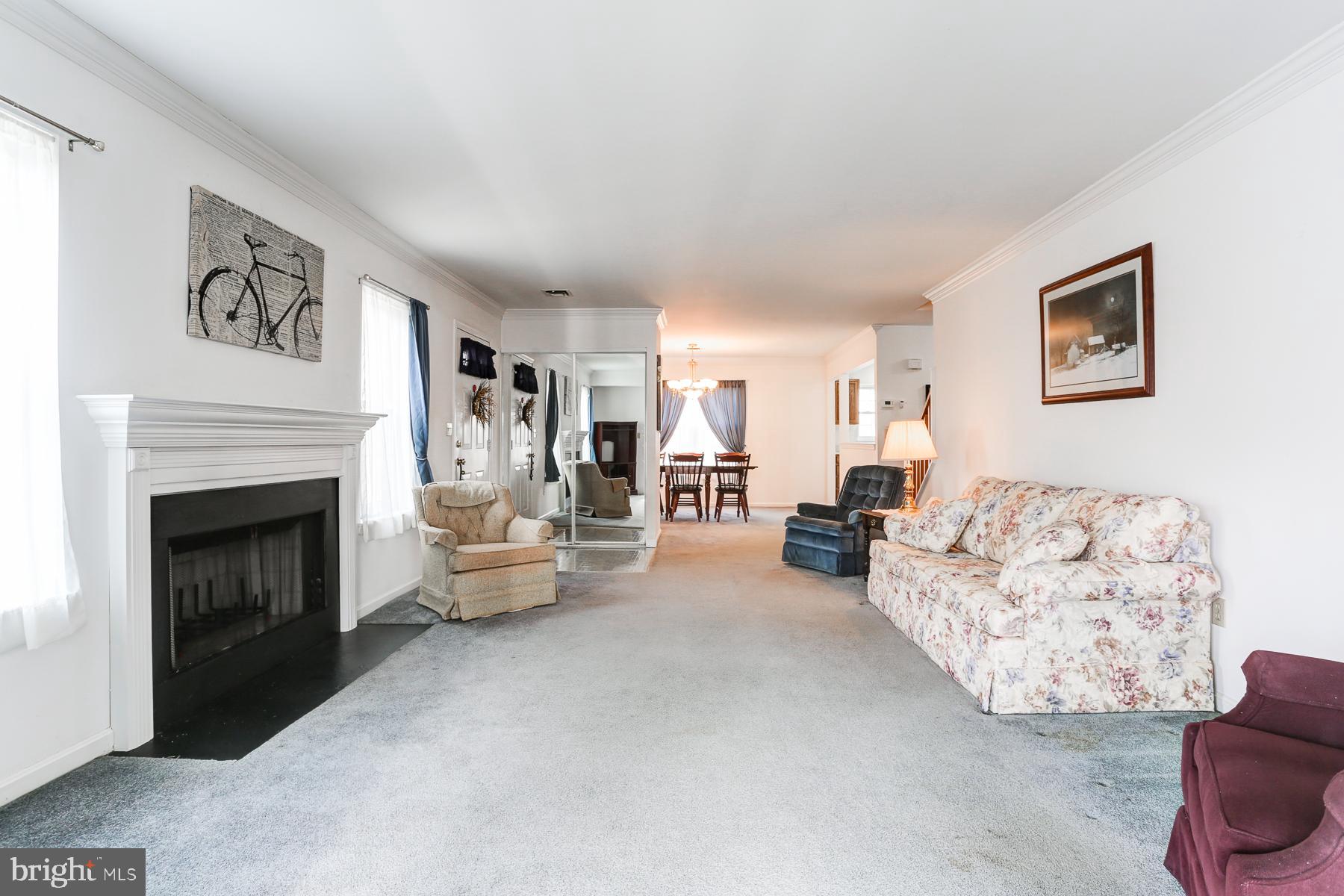 1959 Wexford Road Palmyra, PA 17078 - Photo 5 of 34 don't forget about the fireplace!