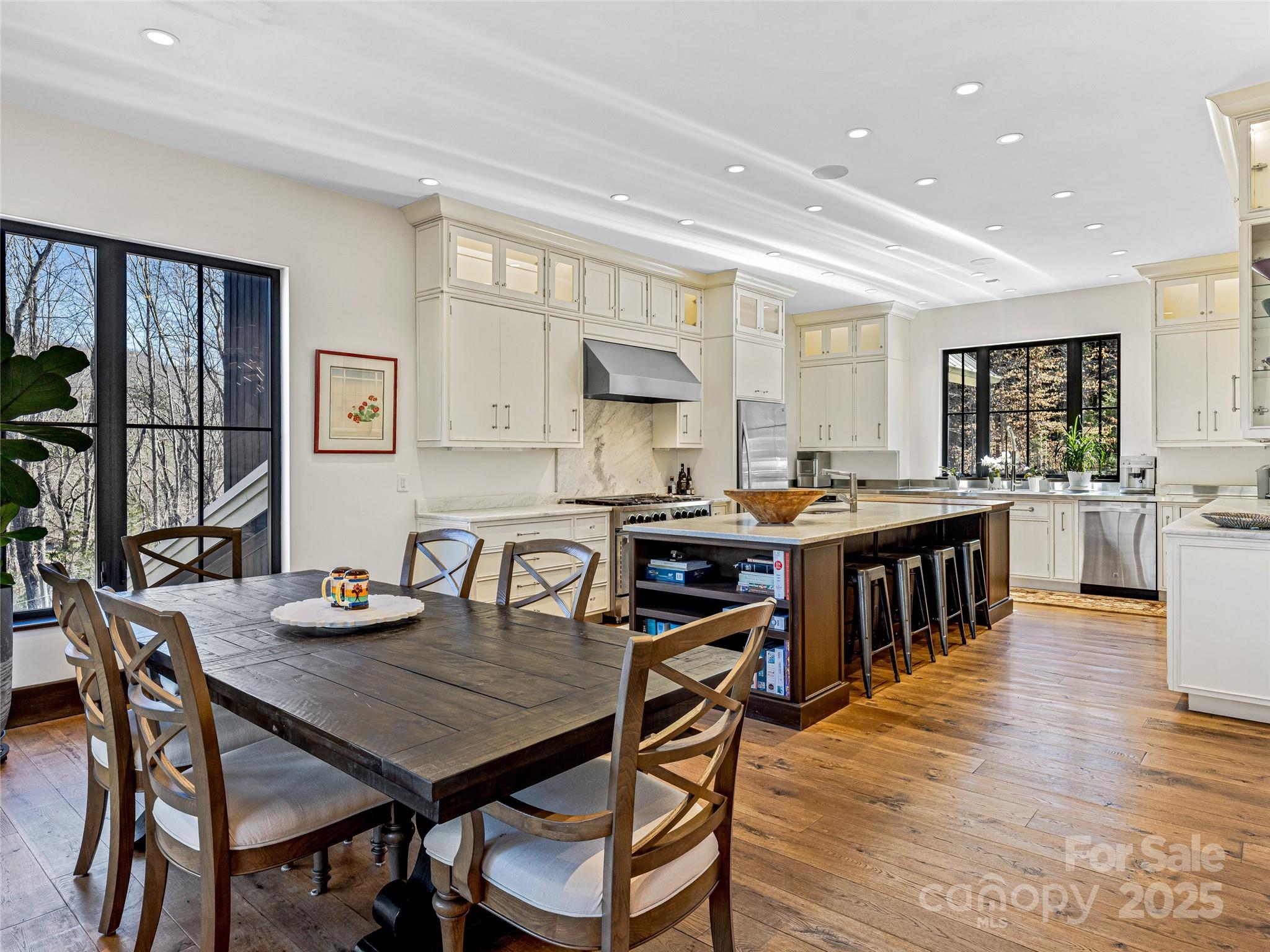18 Wolfe Cove Road Asheville, NC 28804 - Photo 13 of 48 Gallery Image 13