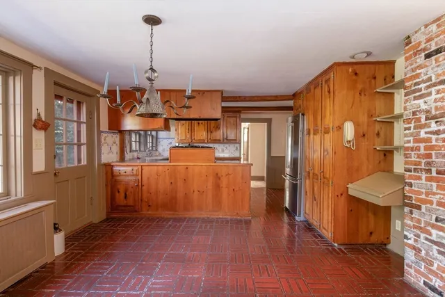 a view of a storage & utility room