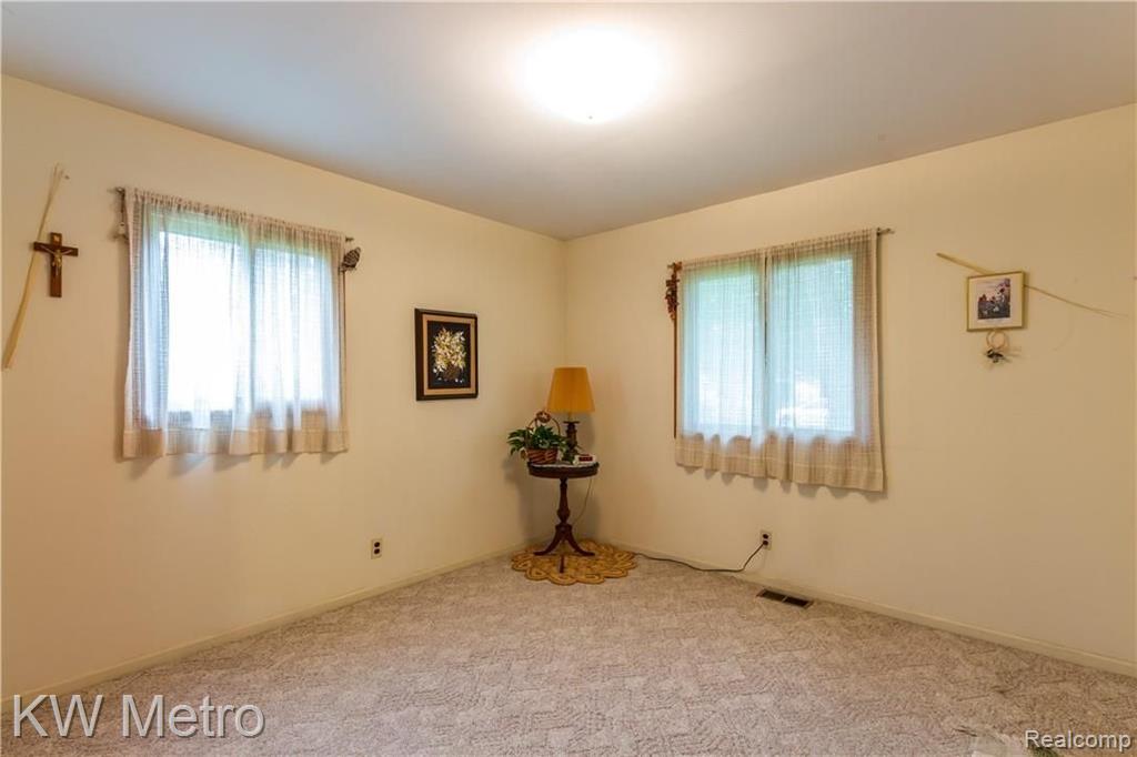 3526 Alida Avenue Rochester Hills, MI 48309 - Photo 15 of 22