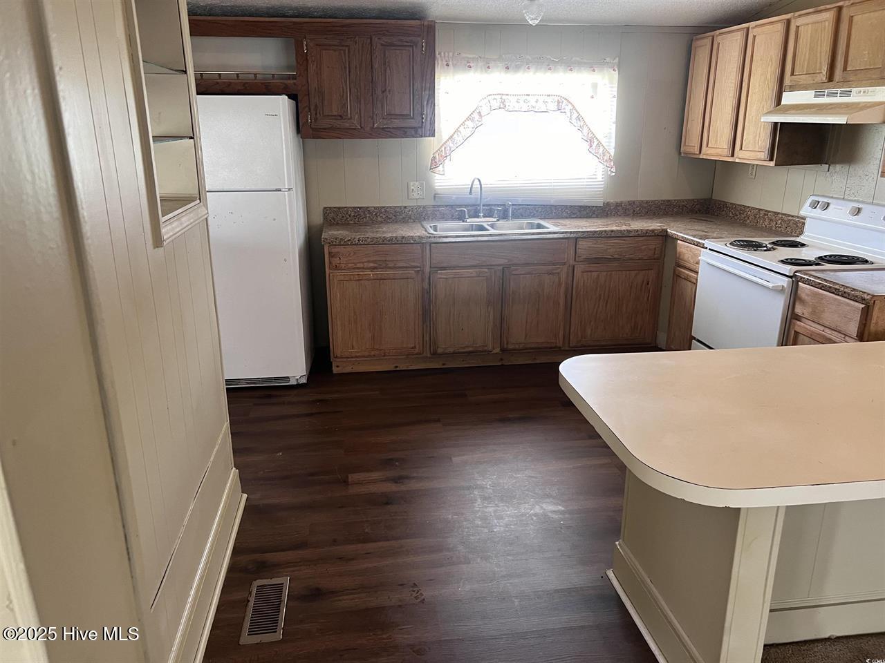 99 Melbourne Road Rowland, NC 28383 - Photo 3 of 8 3