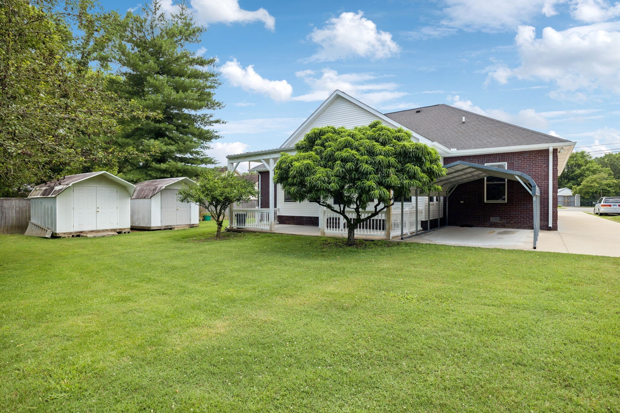 314 West Main Street Alexandria, TN 37012 - Photo 47 of 53 a house view with a garden space