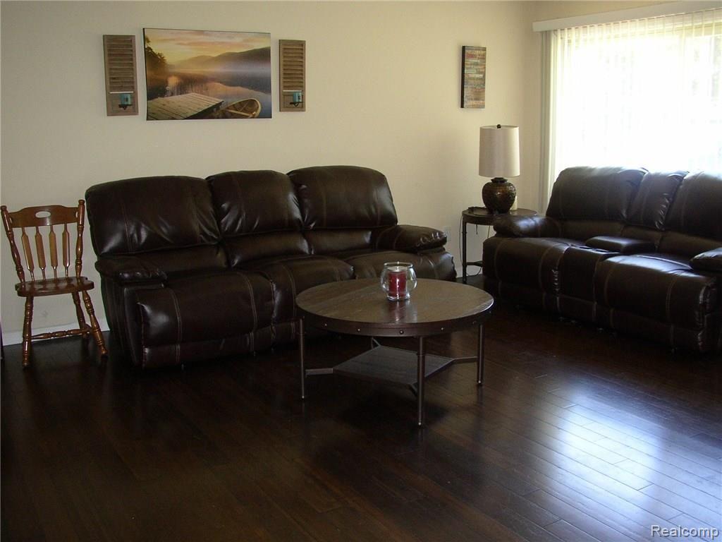 5297 Hammond Road Lapeer, MI 48446 - Photo 5 of 43 P7030047.JPG