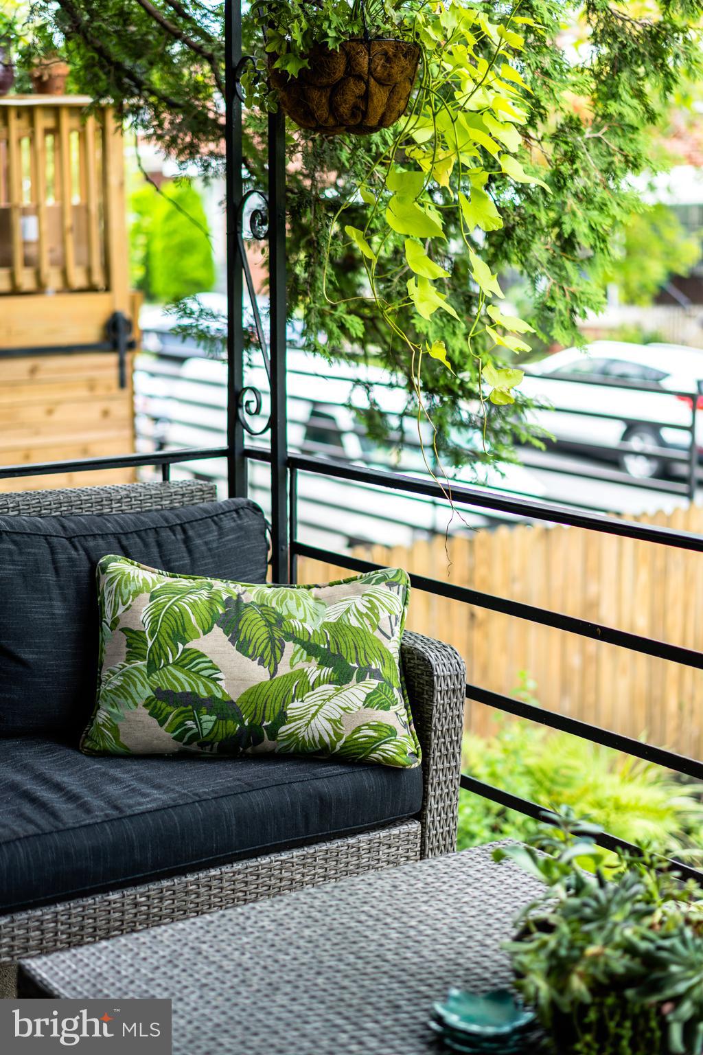 620 Oneida Street Northeast Washington, DC 20011 - Photo 6 of 77