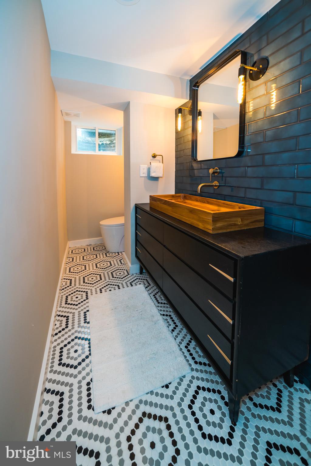 620 Oneida Street Northeast Washington, DC 20011 - Photo 58 of 77