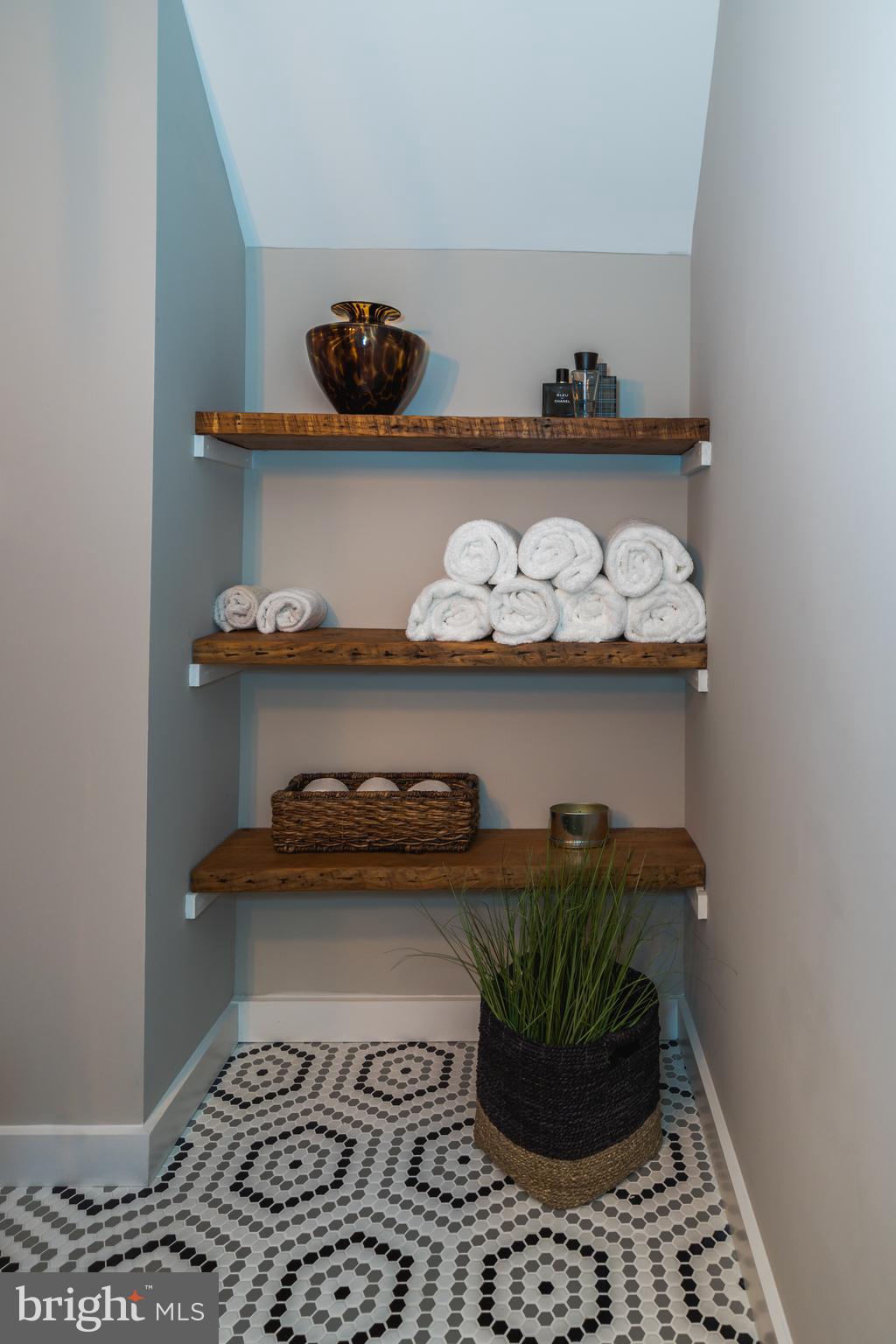 620 Oneida Street Northeast Washington, DC 20011 - Photo 61 of 77