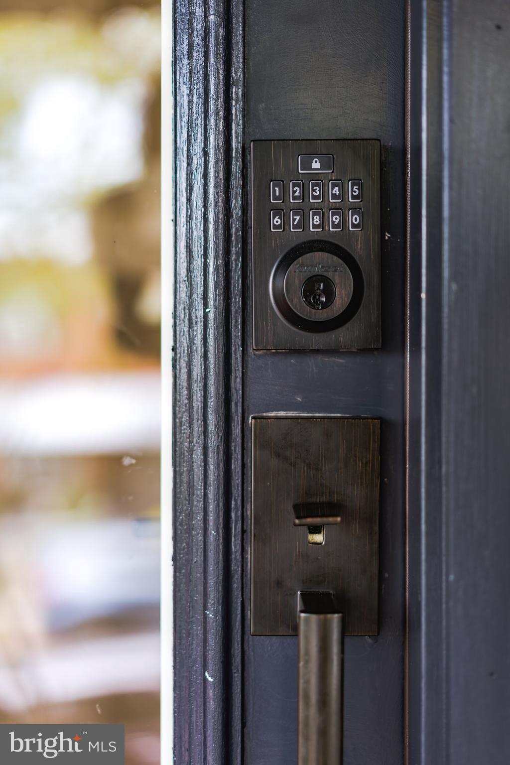 620 Oneida Street Northeast Washington, DC 20011 - Photo 8 of 77