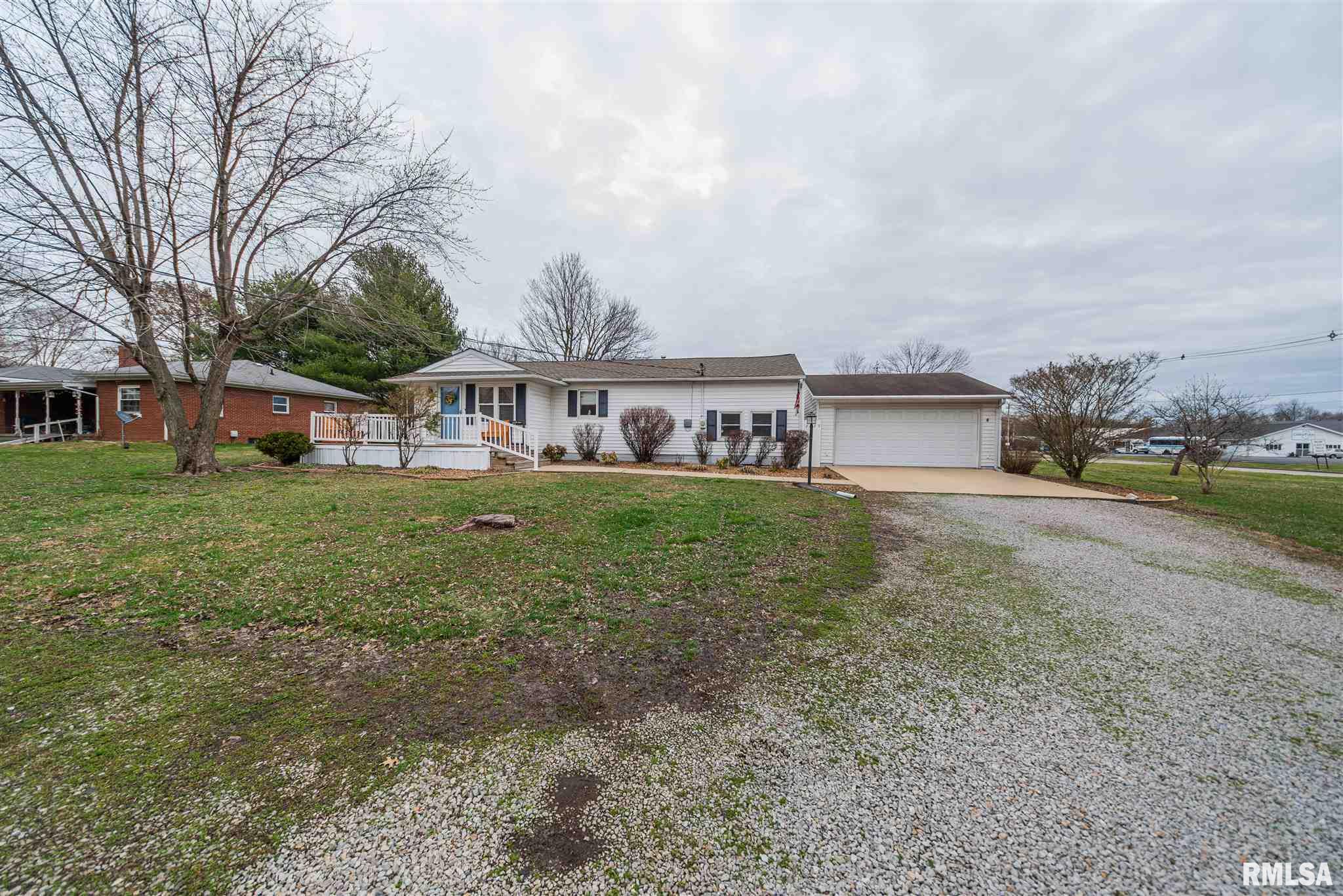 2620 Benton Road Mount Vernon, IL 62864 - Photo 2 of 34 Gallery Image 2