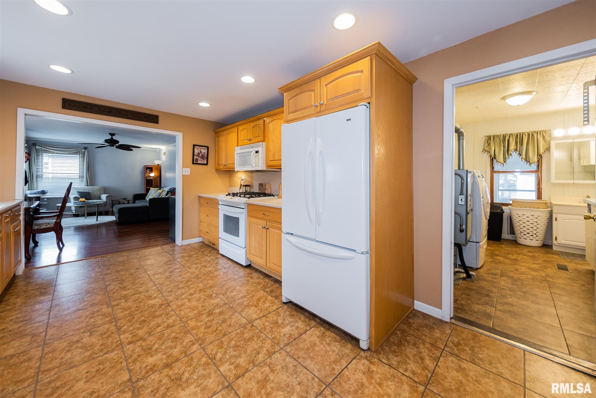 2620 Benton Road Mount Vernon, IL 62864 - Photo 28 of 34 Gallery Image 28