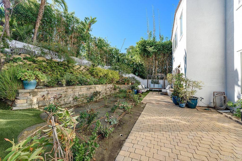 2903 Rancho Cortes Carlsbad, CA 92009 - Photo 51 of 70