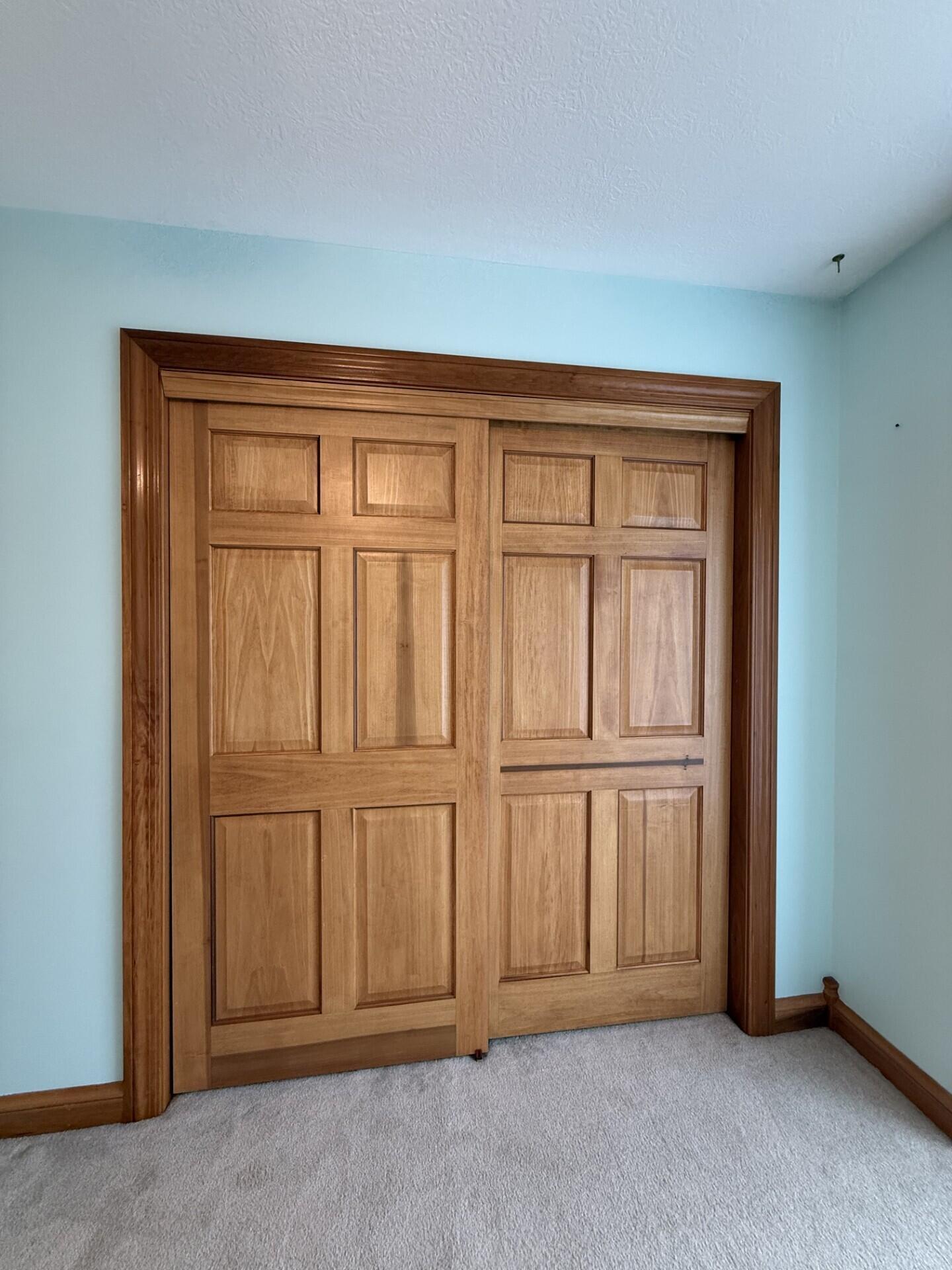 4760 Hopewell Church Road Southwest Lancaster, OH 43130 - Photo 20 of 39 Solid Wood Doors