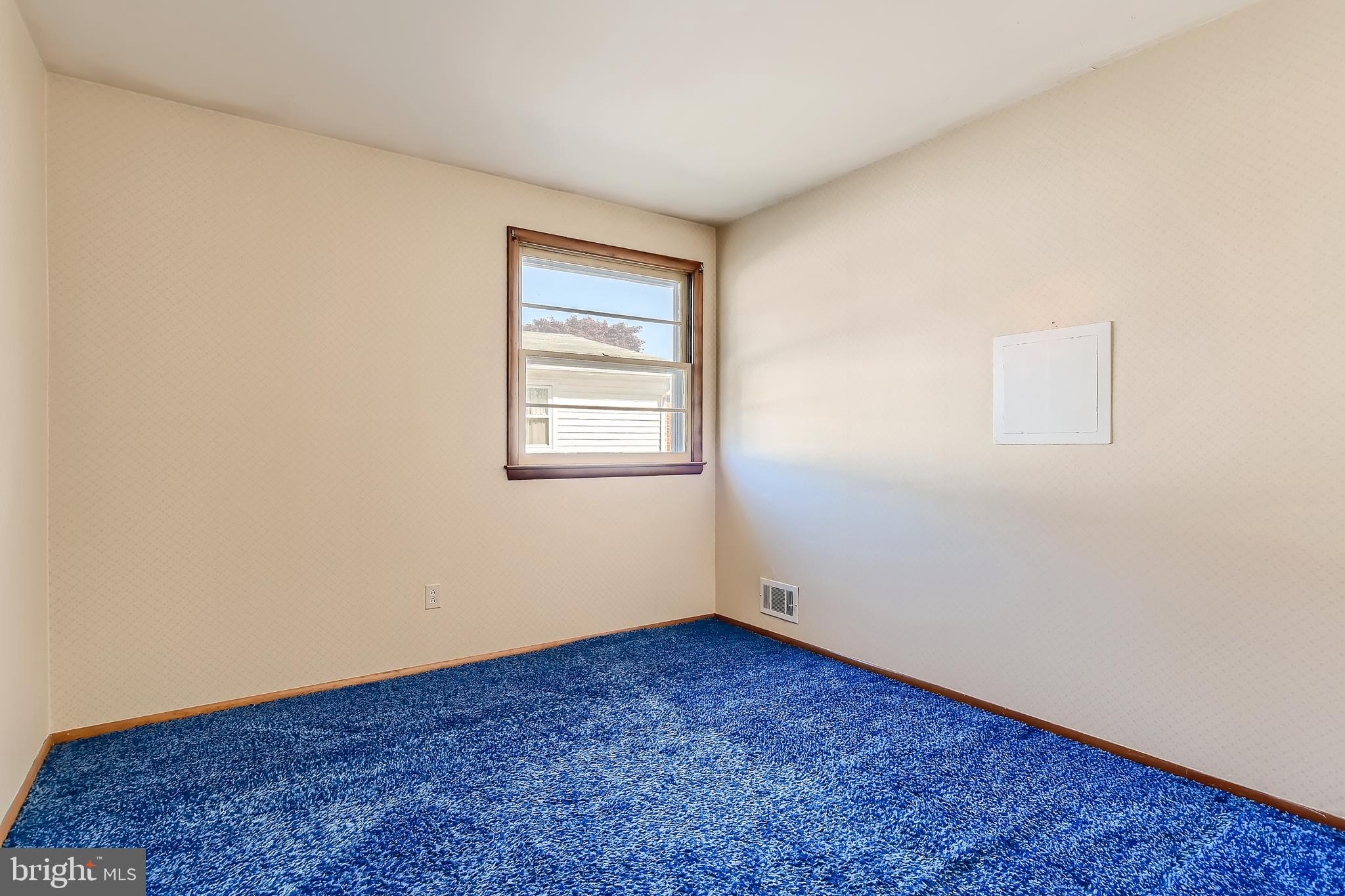 8918 Parlo Road Baltimore, MD 21236 - Photo 24 of 28 an empty room with a window