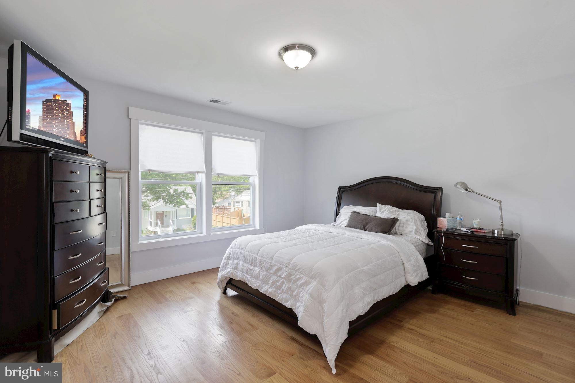 12725 Gould Road Silver Spring, MD 20906 - Photo 20 of 34 Upper Level Bedroom 1