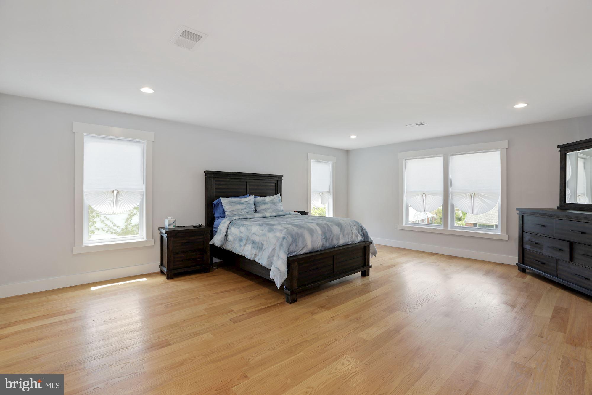 12725 Gould Road Silver Spring, MD 20906 - Photo 27 of 34 Upper Level Owner's Bedroom