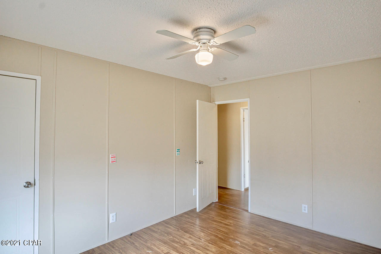10401 Silver Lake Road Fountain, FL 32438 - Photo 13 of 17 Gallery Image 13