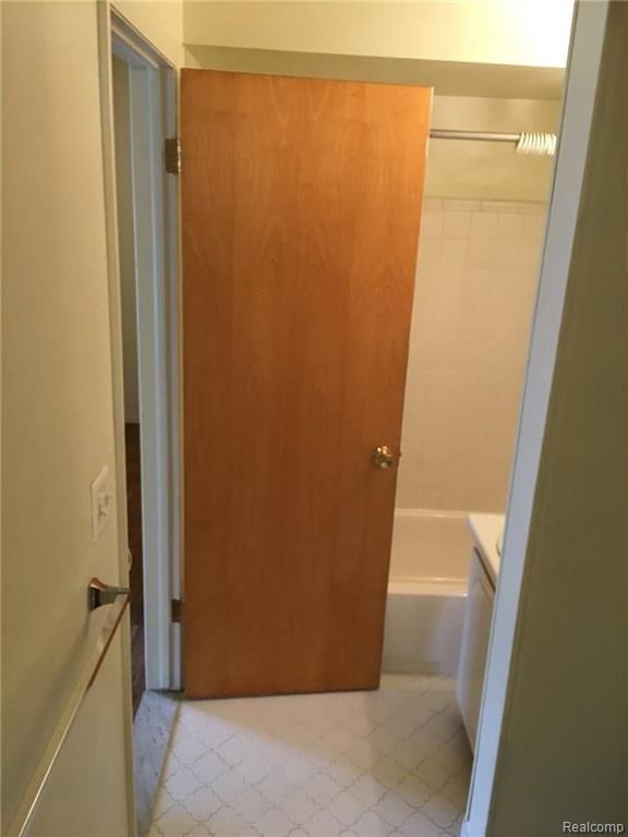 758 Oak Brook Ridge Drive Rochester Hills, MI 48307 - Photo 20 of 22