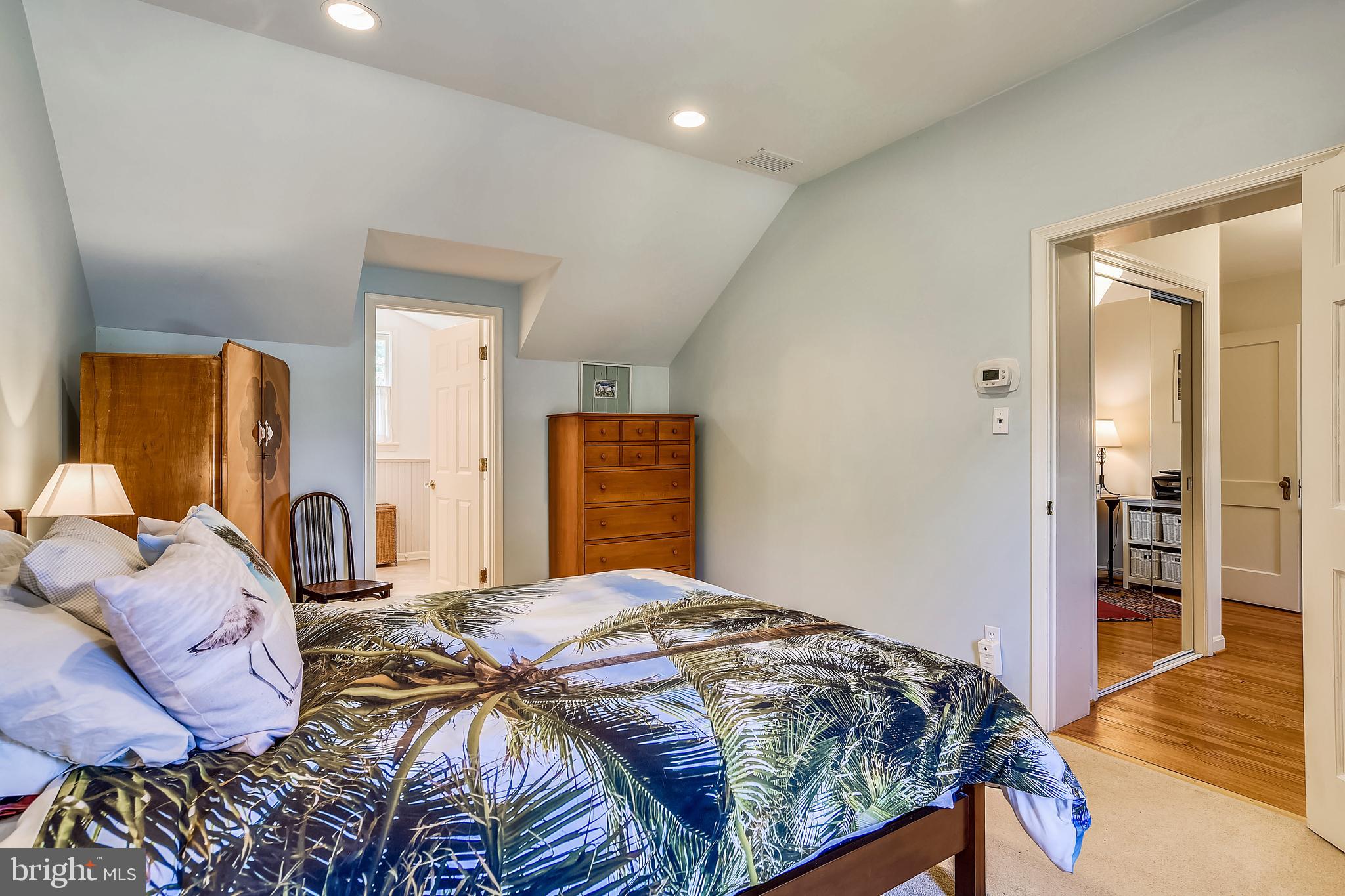 8719 Ridge Road Bethesda, MD 20817 - Photo 19 of 31