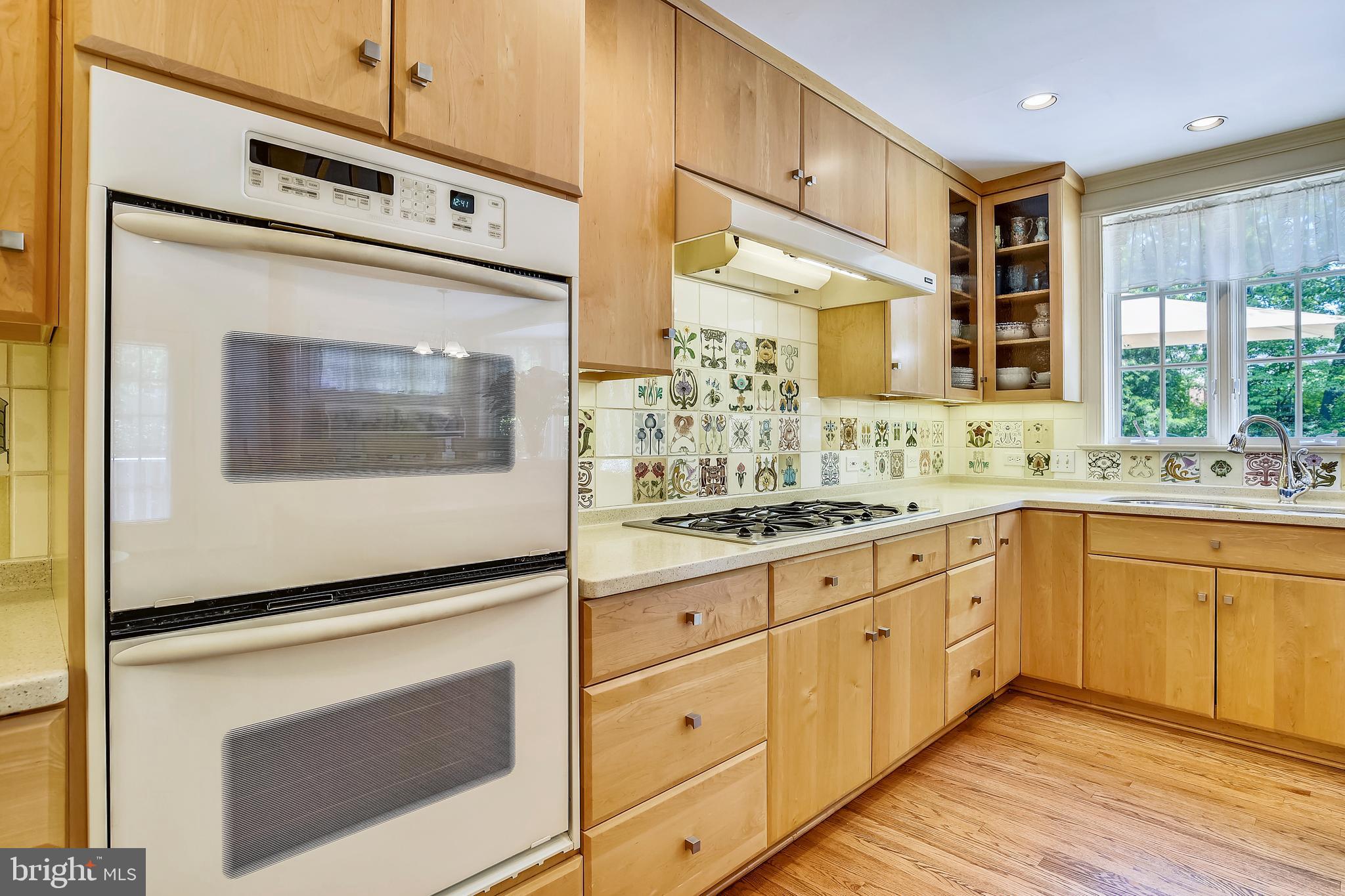 8719 Ridge Road Bethesda, MD 20817 - Photo 3 of 31