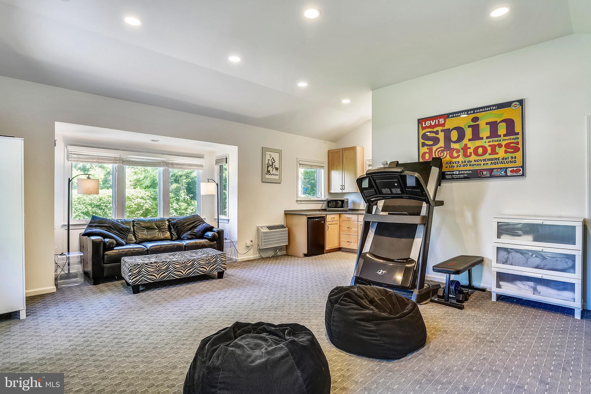 8719 Ridge Road Bethesda, MD 20817 - Photo 30 of 31 Carriage House