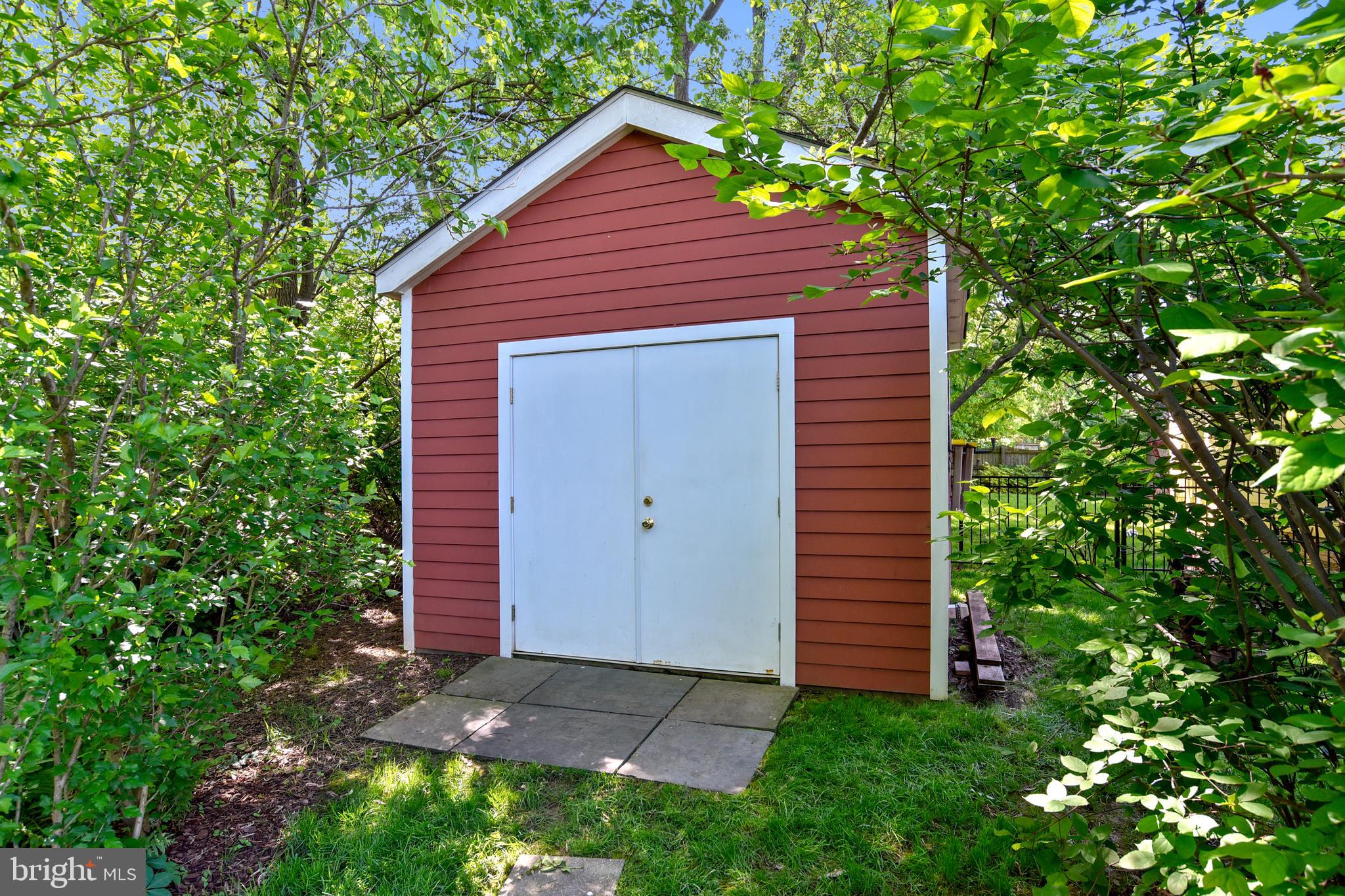 8719 Ridge Road Bethesda, MD 20817 - Photo 31 of 31 Shed