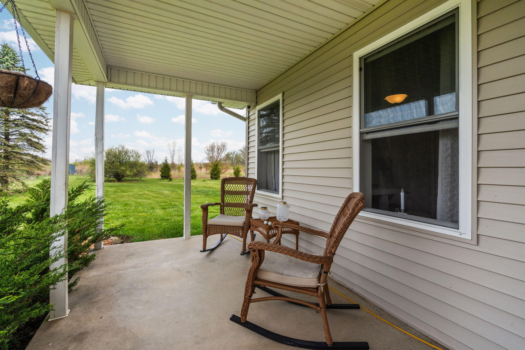 4335 Dauncy Road Flat Rock, MI 48134 - Photo 2 of 85 67-web-or-mls-DSC02512 - Copy