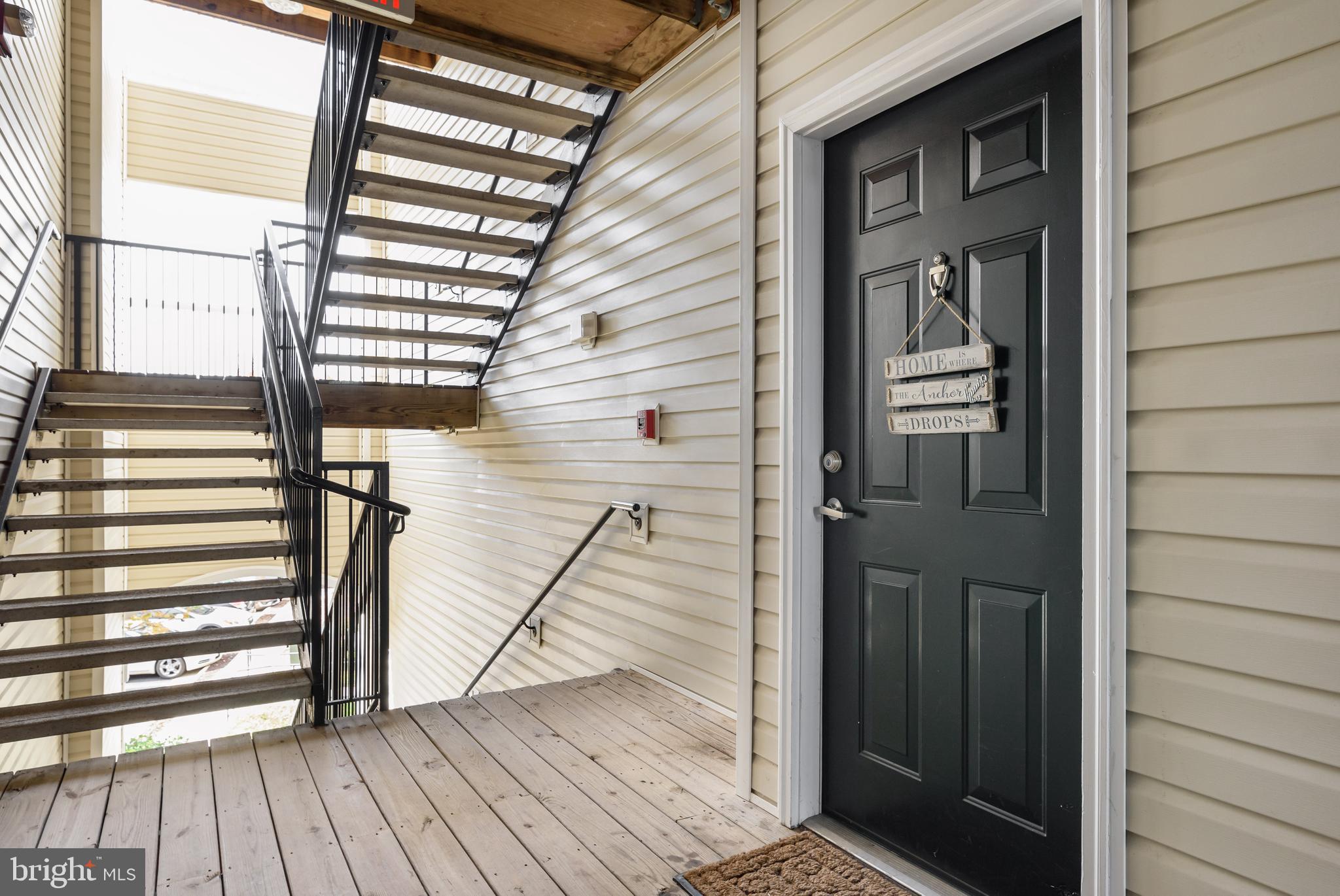 514 Sunset View Terrace Southeast, Unit 208 Leesburg, VA 20175 - Photo 4 of 26