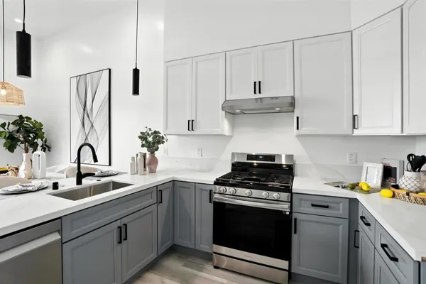 $979,000 | 889 McLellan Drive, Unit 303, South San Francisco, CA 94080
