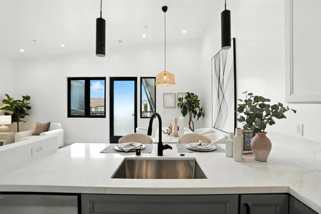 $979,000 | 889 McLellan Drive, Unit 303, South San Francisco, CA 94080