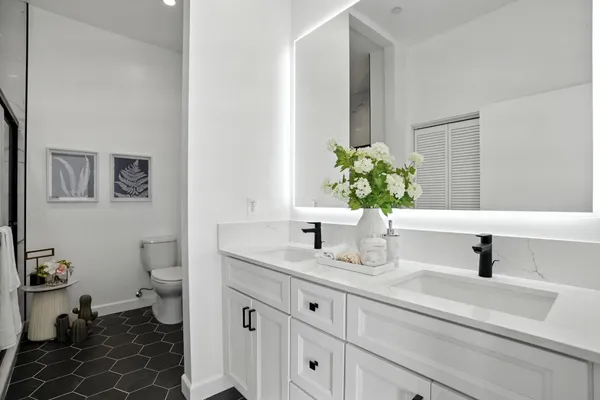 $979,000 | 889 McLellan Drive, Unit 303, South San Francisco, CA 94080