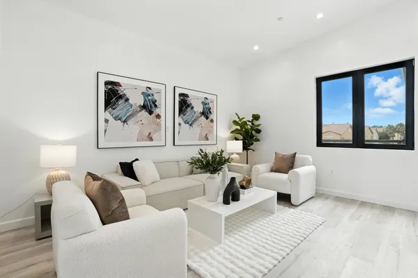 $979,000 | 889 McLellan Drive, Unit 303, South San Francisco, CA 94080