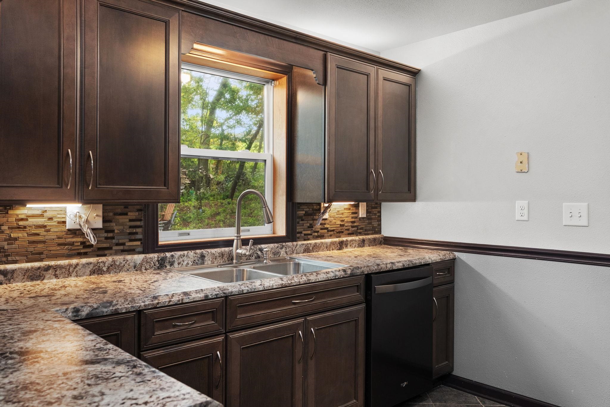 222 Grove Ridgeway Wi 53582 Ridgeway, WI 53582 - Photo 13 of 41