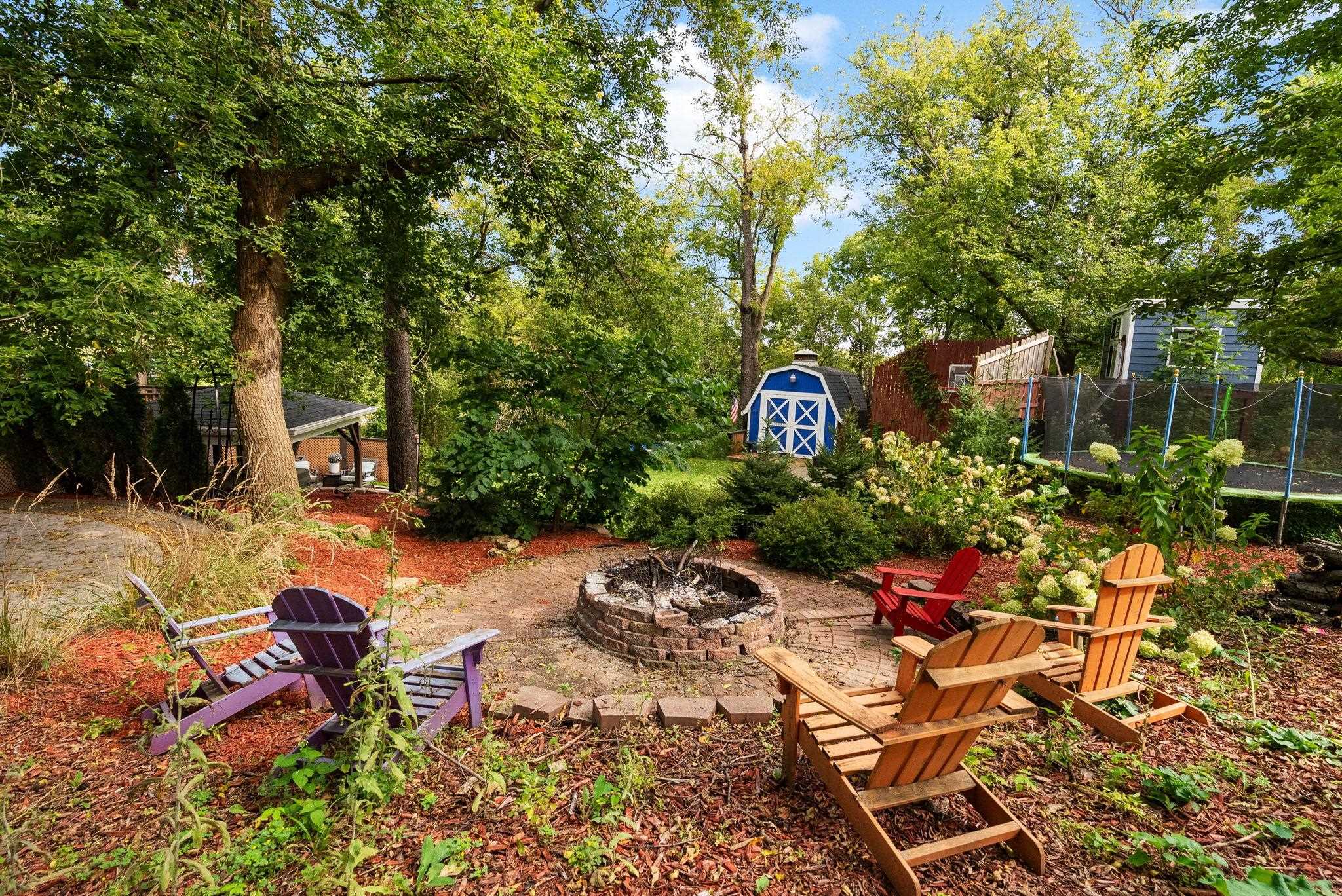 222 Grove Ridgeway Wi 53582 Ridgeway, WI 53582 - Photo 2 of 41