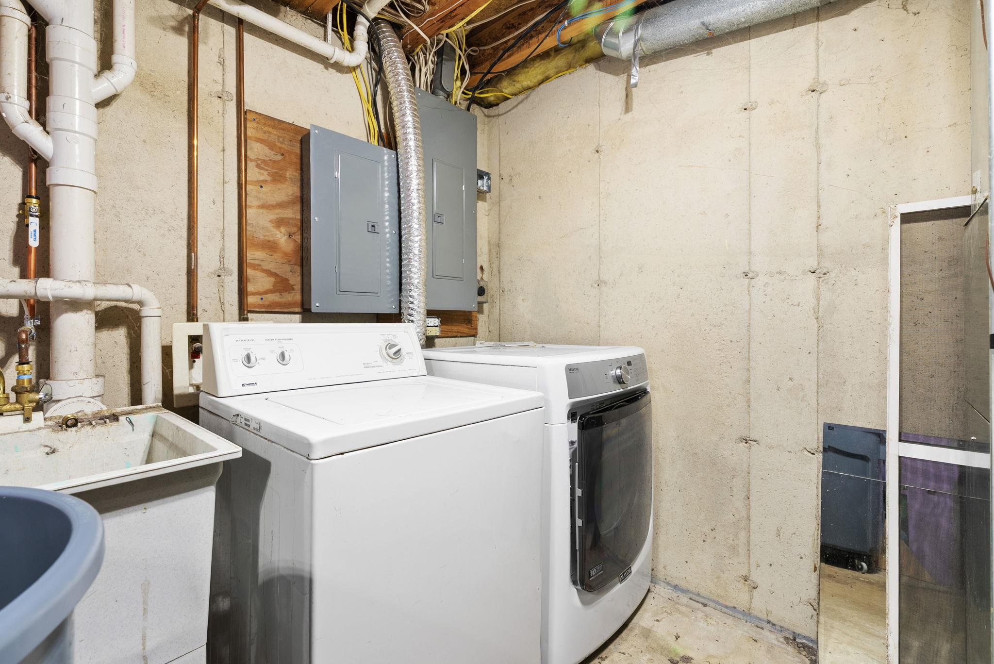 222 Grove Ridgeway Wi 53582 Ridgeway, WI 53582 - Photo 29 of 41