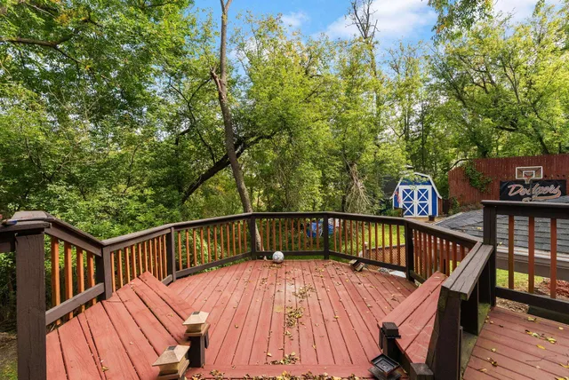 $430,000 | 222 Grove Ridgeway Wi 53582, Ridgeway, WI 53582