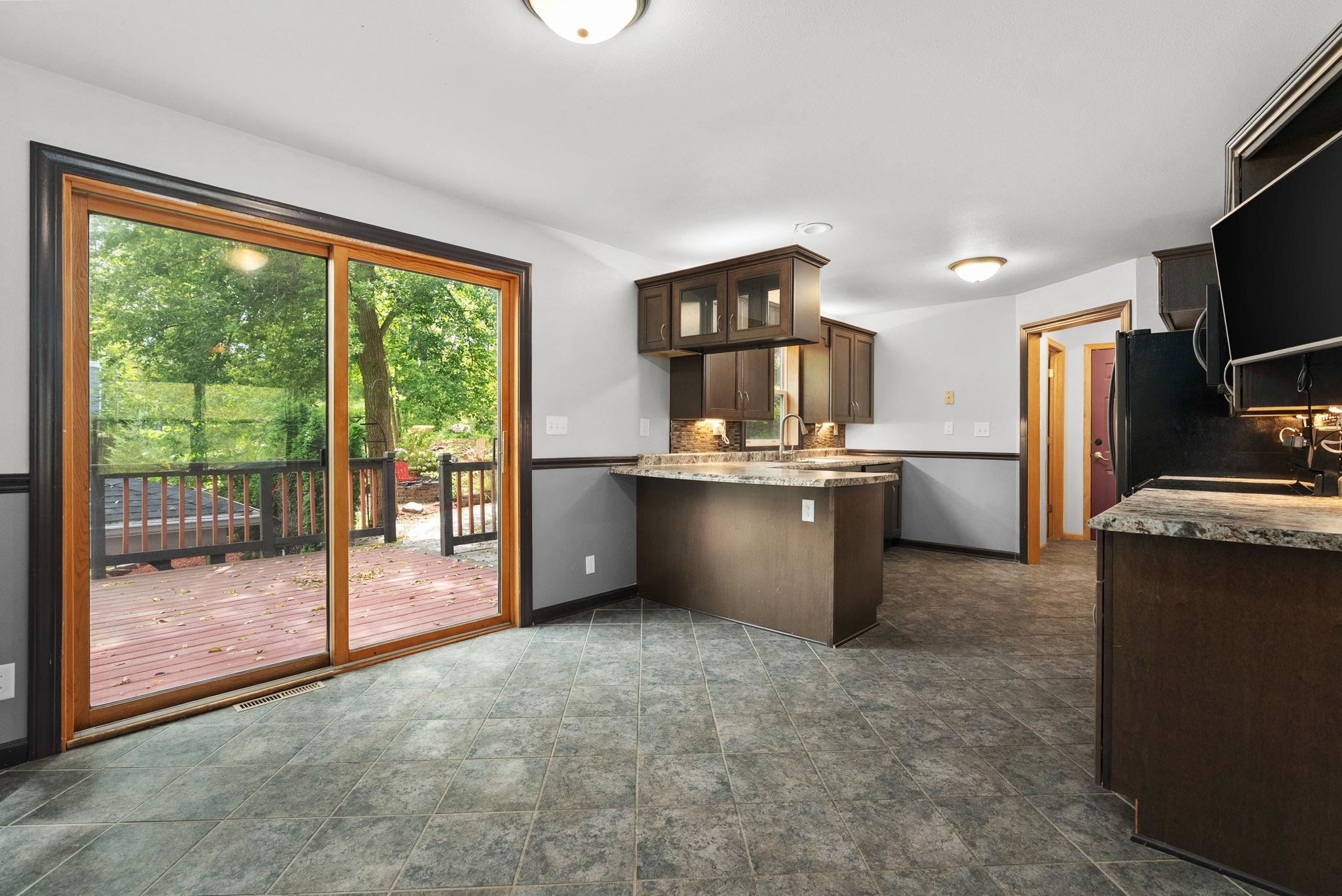 222 Grove Ridgeway Wi 53582 Ridgeway, WI 53582 - Photo 10 of 41