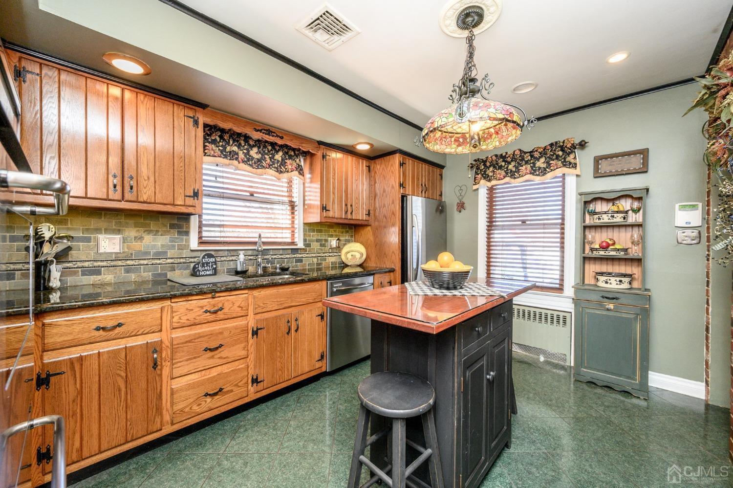 114 Morristown Road Linden, NJ 07036 - Photo 11 of 43 Gallery Image 11