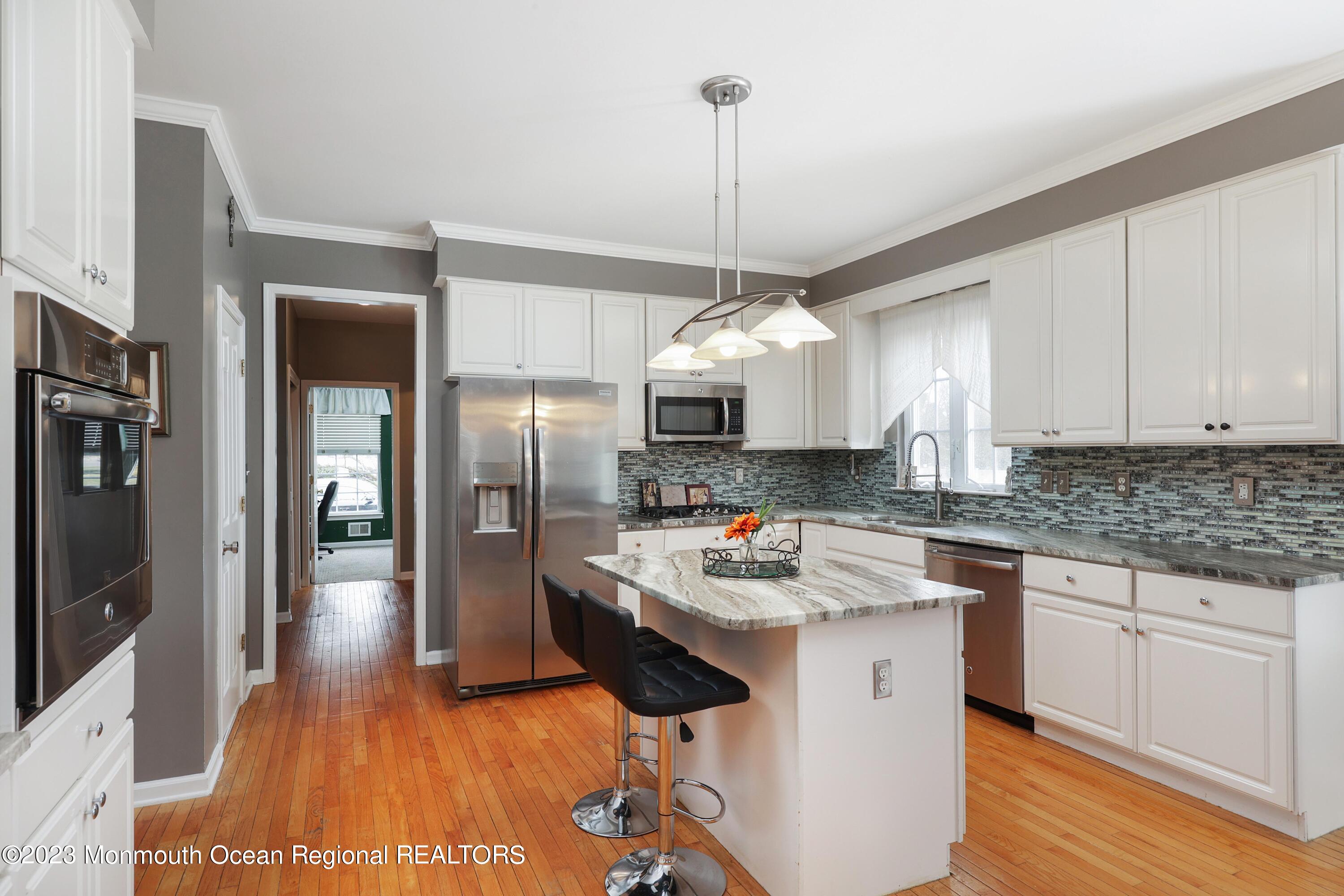 274 Burlington Road Freehold, NJ 07728 - Photo 13 of 48 758A5292