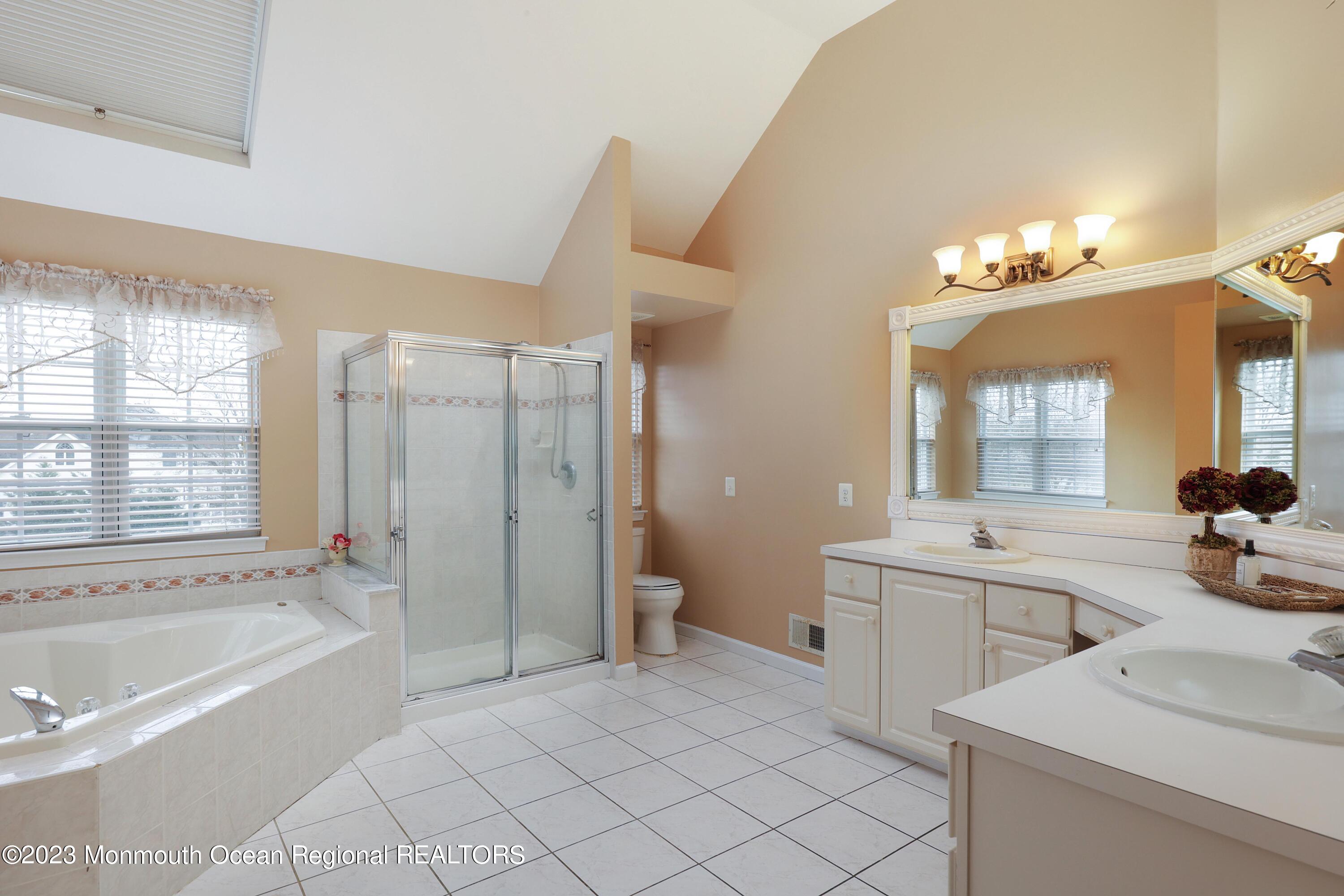 274 Burlington Road Freehold, NJ 07728 - Photo 25 of 48 758A5366