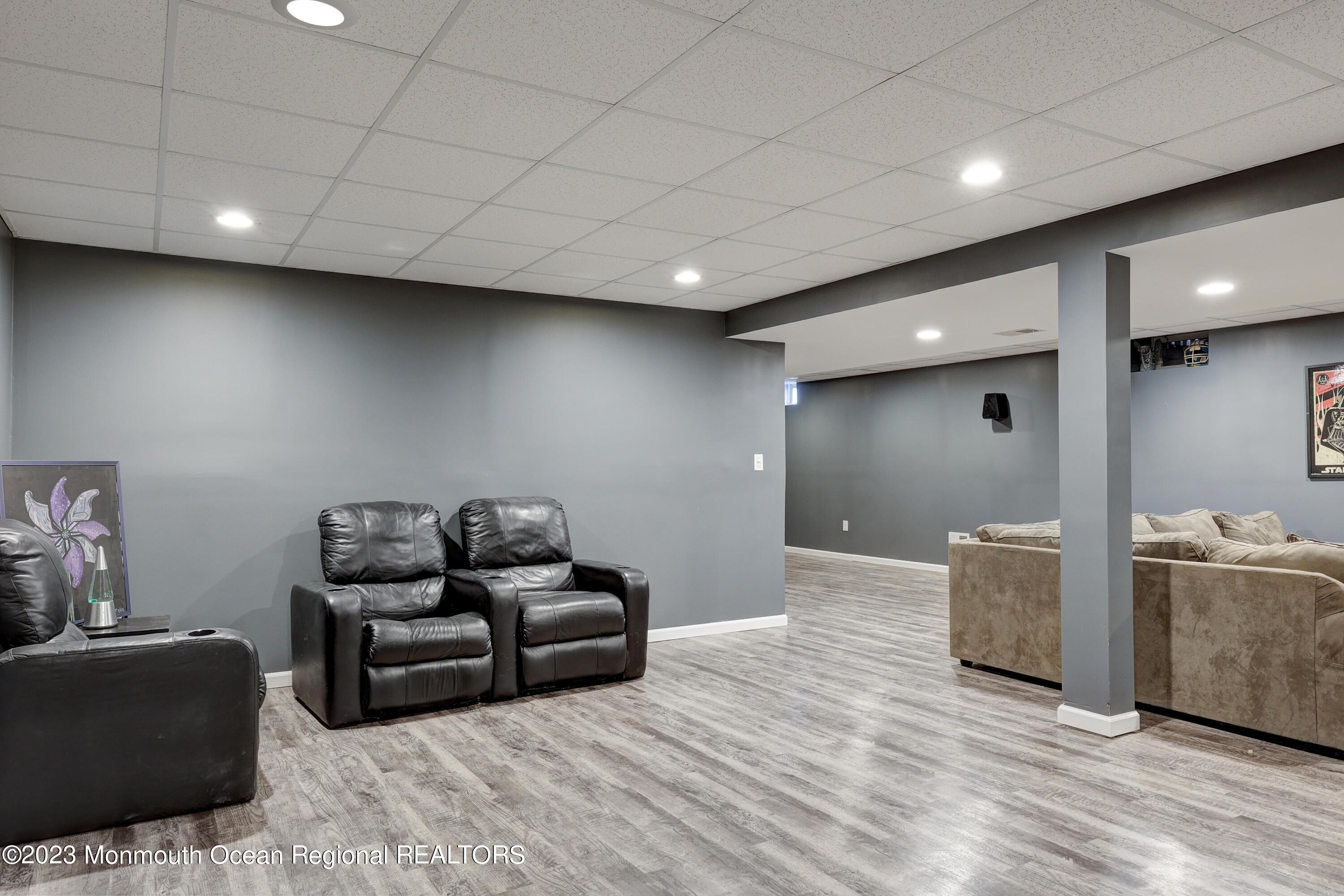 274 Burlington Road Freehold, NJ 07728 - Photo 26 of 48 758A5462_