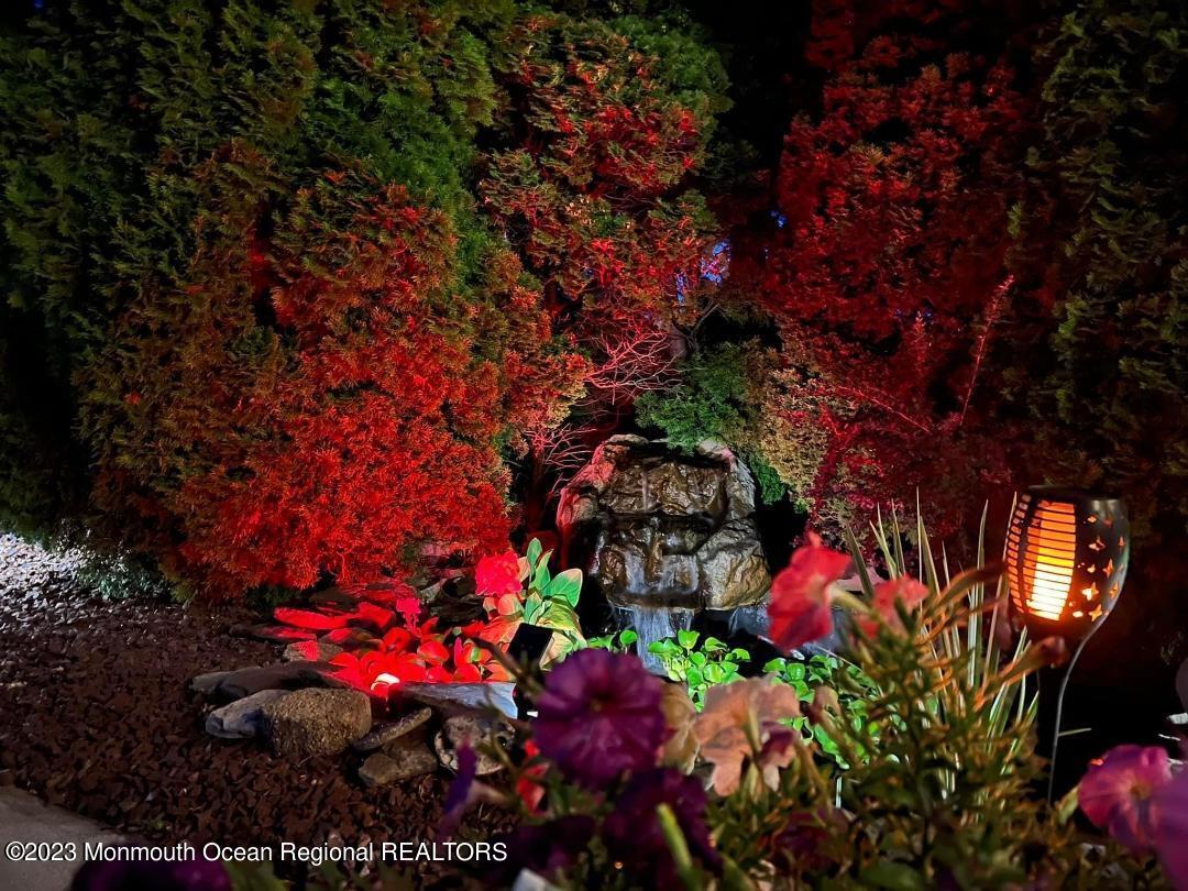 274 Burlington Road Freehold, NJ 07728 - Photo 39 of 48 flowers
