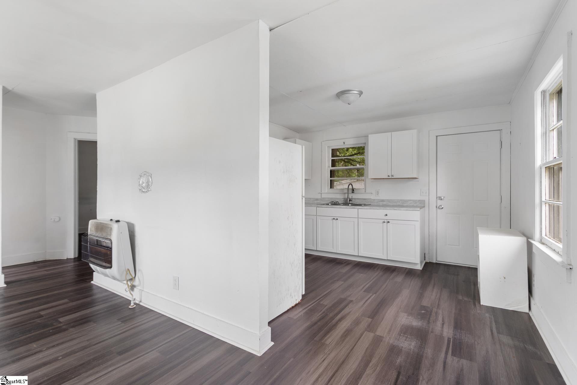 107 North Bell Street, Unit 111N Clinton, SC 29325 - Photo 21 of 37