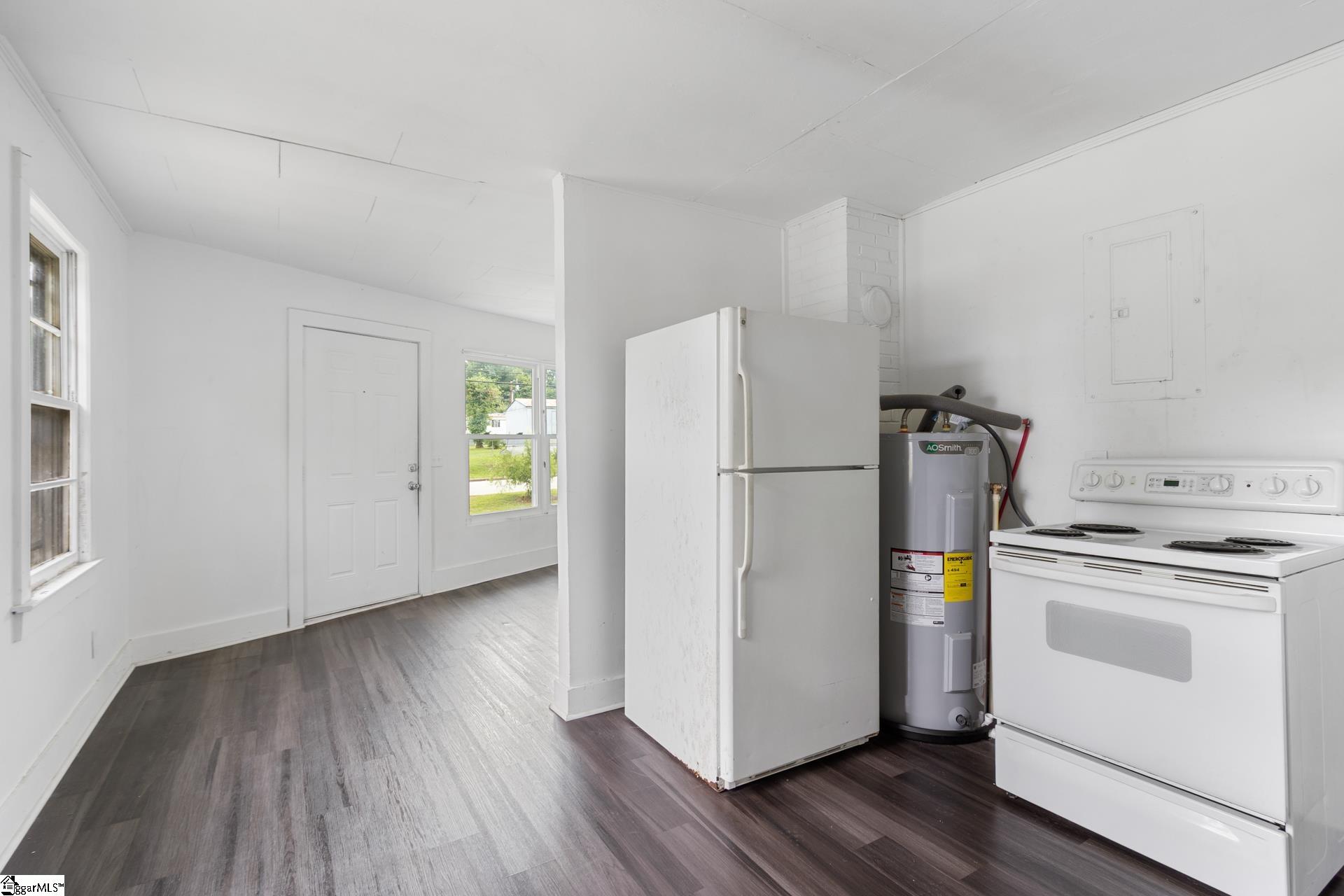 107 North Bell Street, Unit 111N Clinton, SC 29325 - Photo 23 of 37